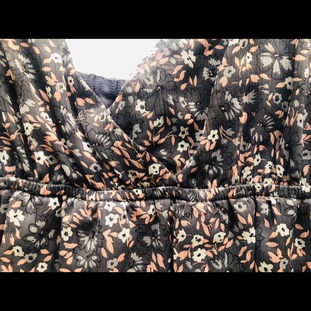 Dress - Picture 2 of 6